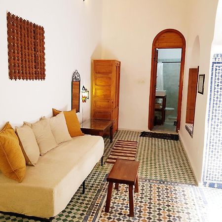 Riad Inspira Bed & Breakfast แมกเนส ภายนอก รูปภาพ