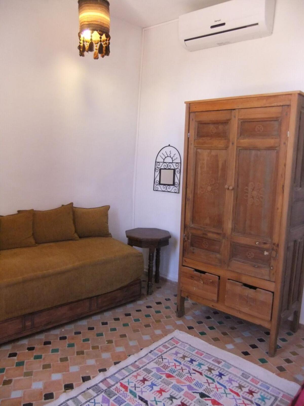 Riad Inspira Bed & Breakfast แมกเนส ภายนอก รูปภาพ