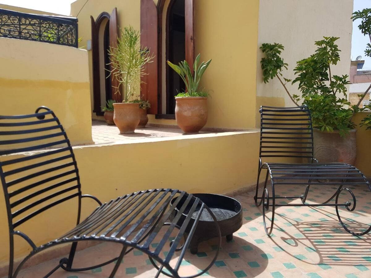 Riad Inspira Bed & Breakfast แมกเนส ภายนอก รูปภาพ