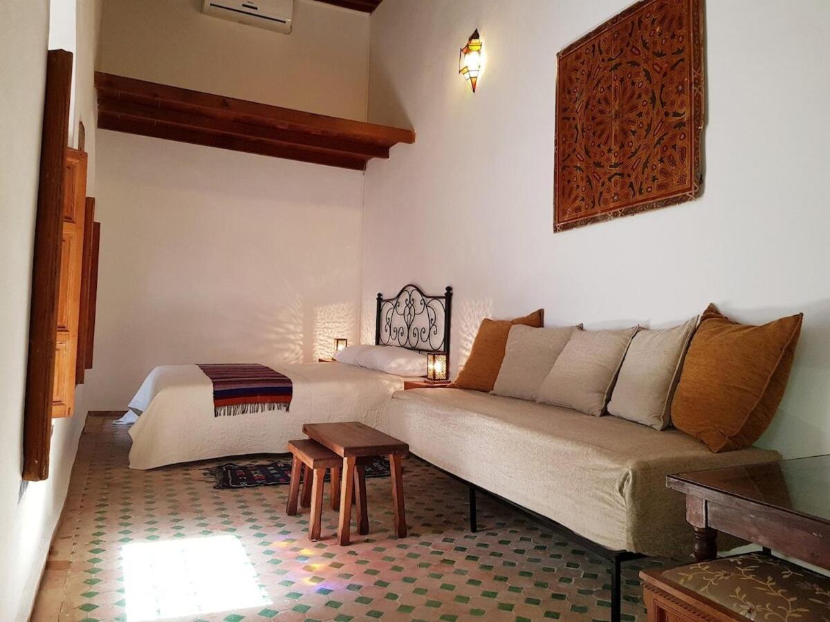 Riad Inspira Bed & Breakfast แมกเนส ห้อง รูปภาพ