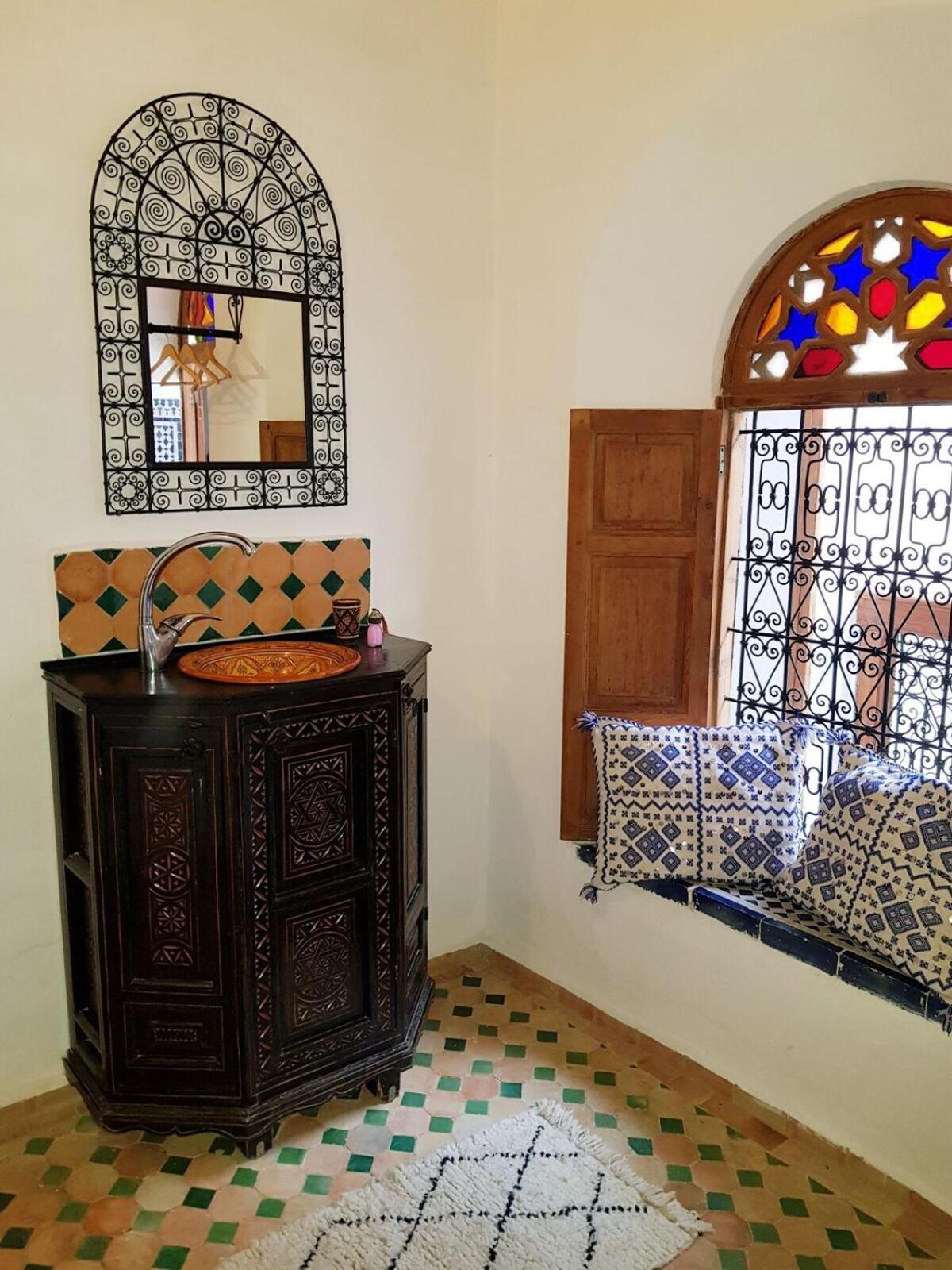 Riad Inspira Bed & Breakfast แมกเนส ห้อง รูปภาพ