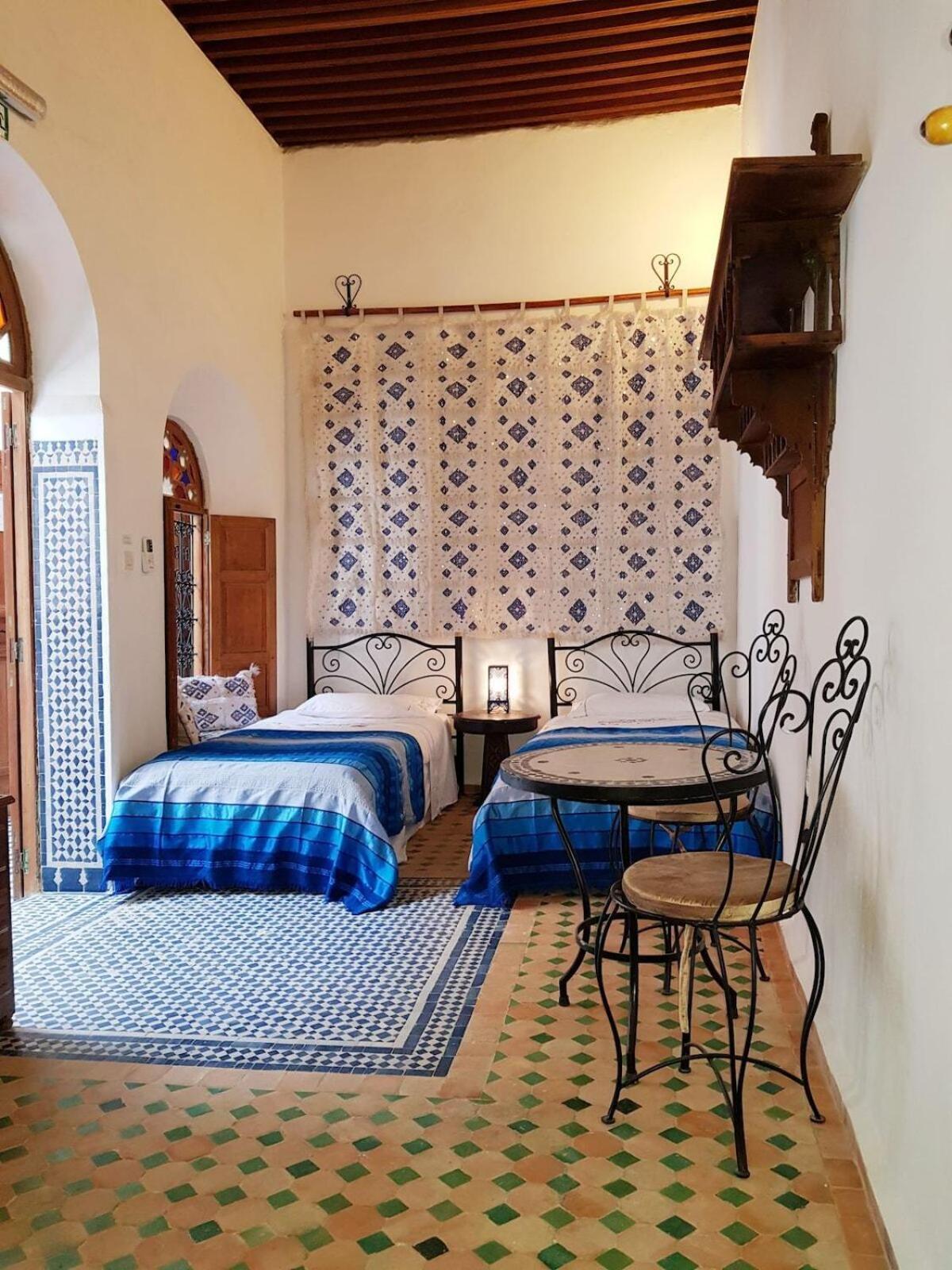 Riad Inspira Bed & Breakfast แมกเนส ห้อง รูปภาพ