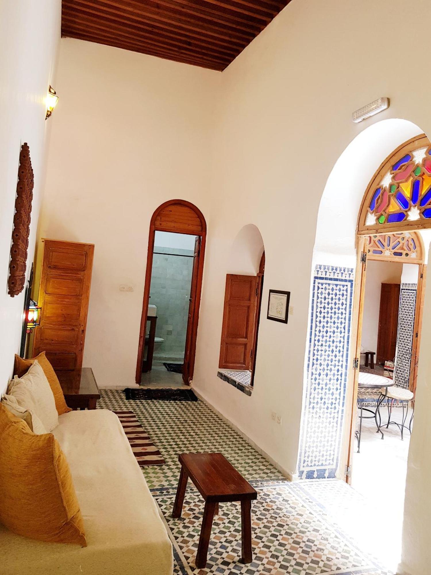 Riad Inspira Bed & Breakfast แมกเนส ภายนอก รูปภาพ